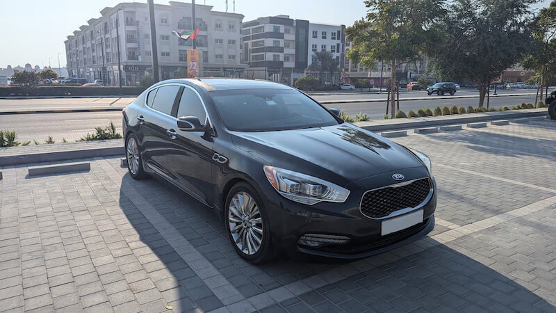 KIA K900 car rental